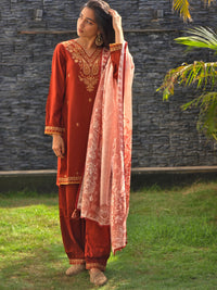 Embellished Kurti Set