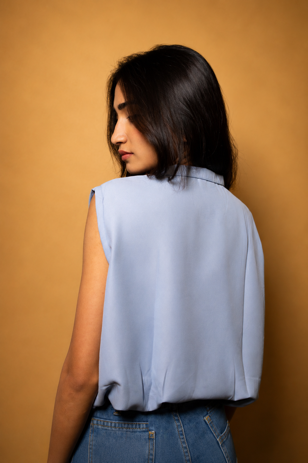 Tops with Neck Tie